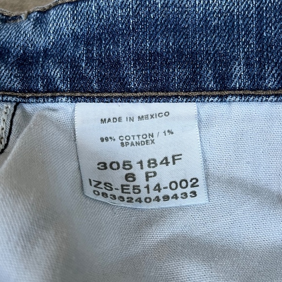 Lee Jeans- Women Relaxed Straight Leg - Picture 9 of 11